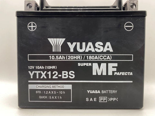 Batteria moto Yuasa YTX12-BS - Senza manutenzione - 12 V 10 Ah - Dimensioni: 150 x 87 x 131 mm