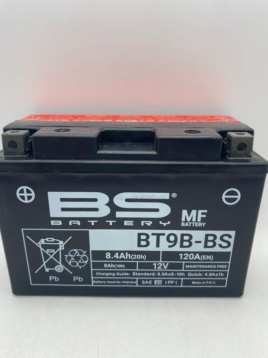 Batteria moto BS BT9B-BS (YT9B-BS) - Senza manutenzione - 12 V 8 Ah - Dimensioni: 150 x 68 x 105 mm compatibile con Yamaha YZF-R6, S, SC, SV 600 2001-2005